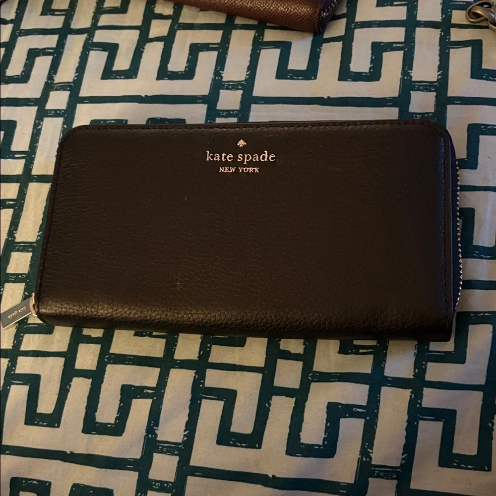 Kate Spade Wallet - Picture 4 of 8